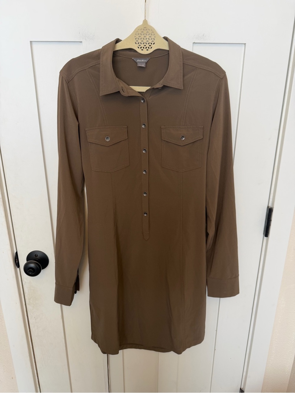 Eddie Bauer long-sleeve half-buttoned utility shirt dress brown size M travel